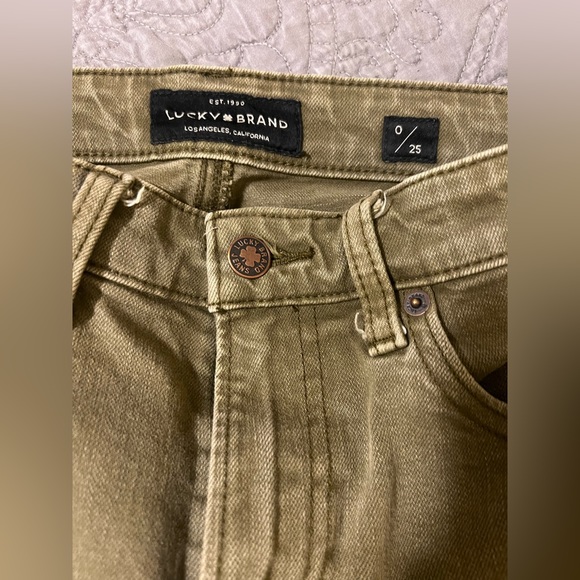 Lucky Brand Bridgette Slim Straight Jean - Picture 3 of 7